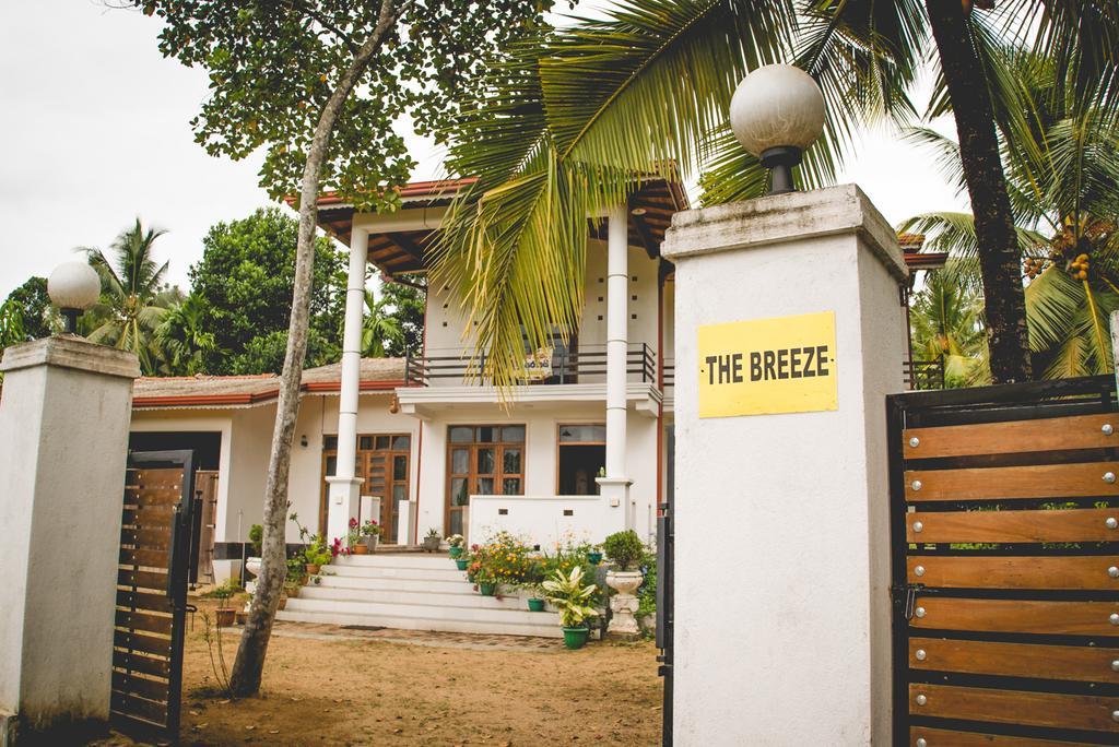 The Breeze Pinnawala 宾那伟拉 外观 照片